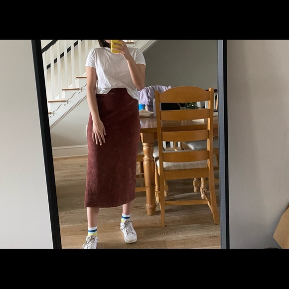 Free people pink corduroy skirt, size medium - Picture 2 of 4